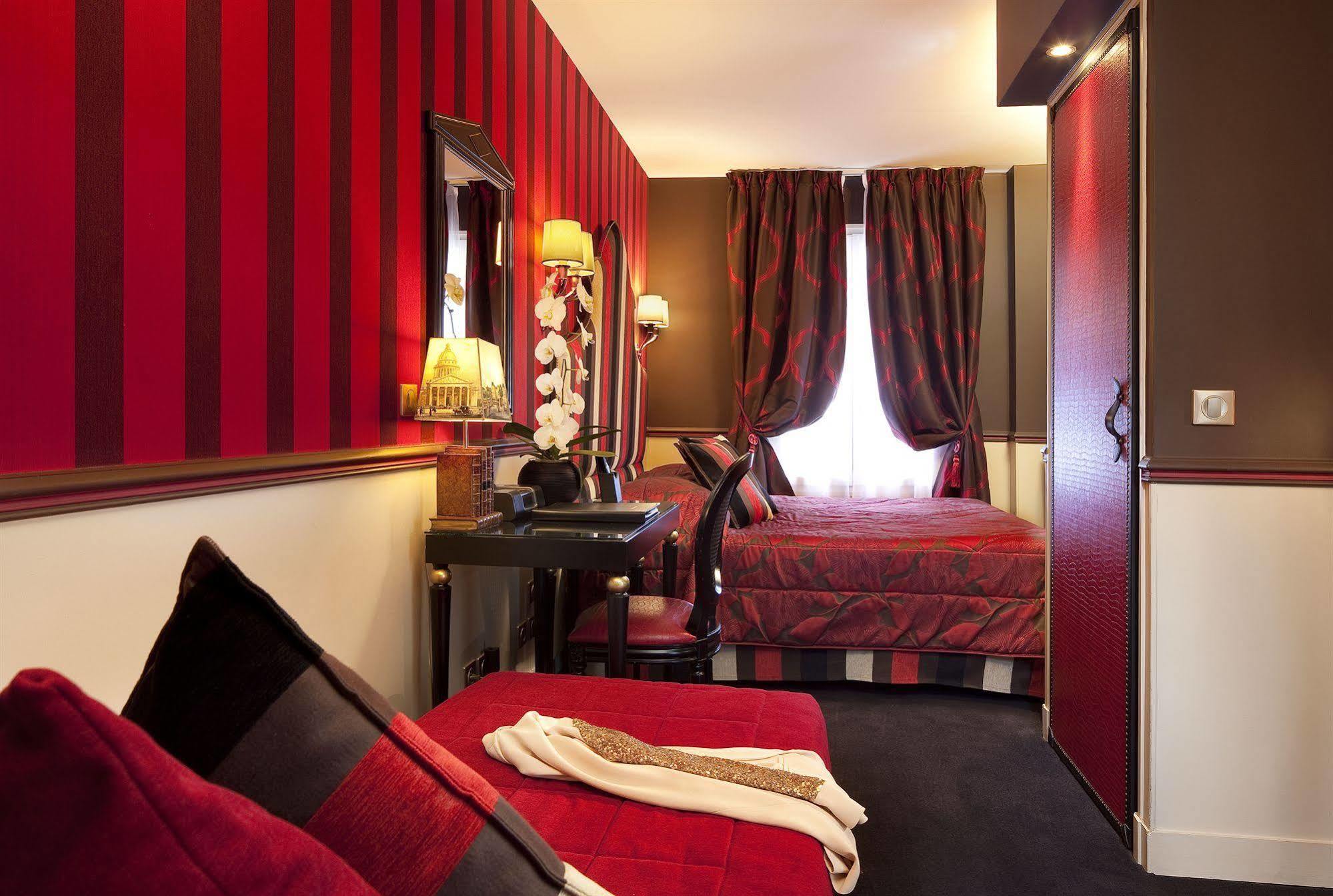 Hotel Riviera Elysees Paris Exterior foto